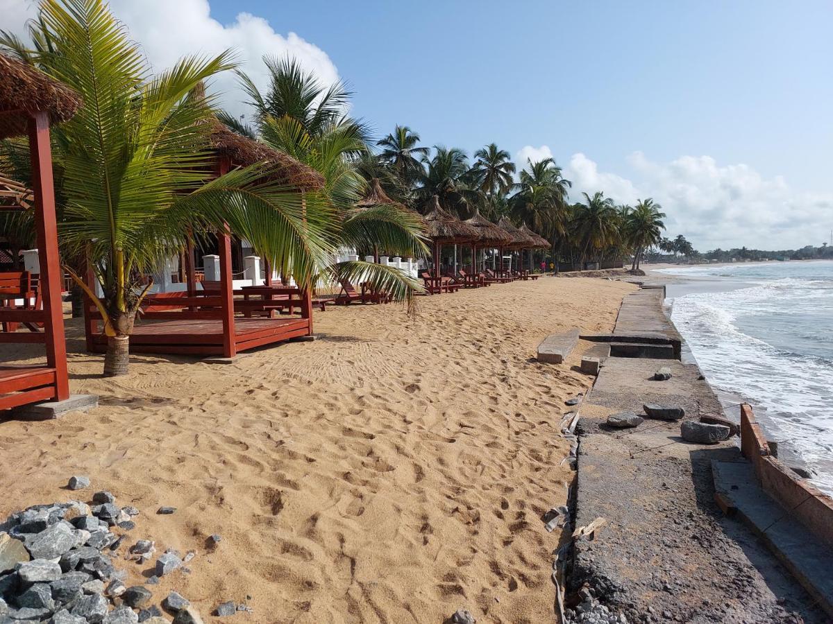 Charlestina Beach Resort Ampeni Екстер'єр фото