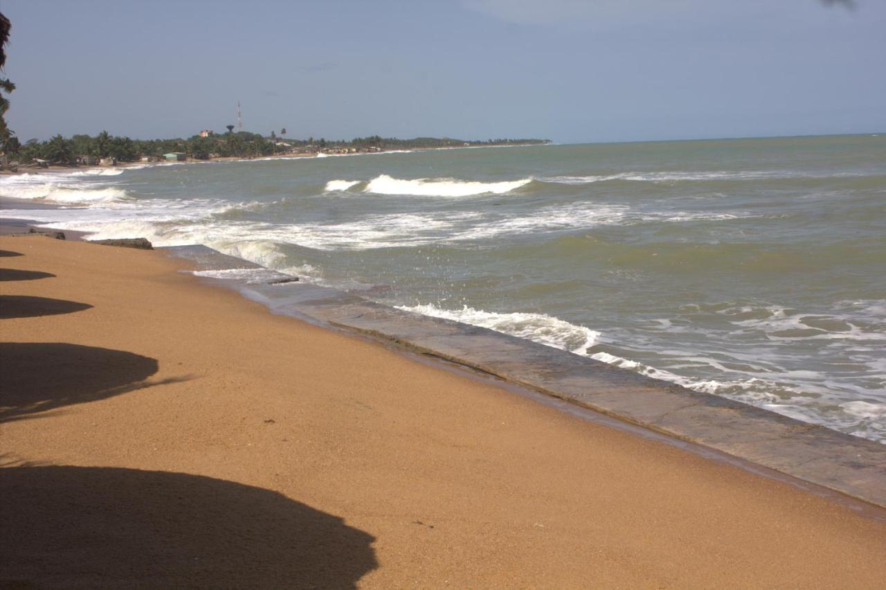 Charlestina Beach Resort Ampeni Екстер'єр фото