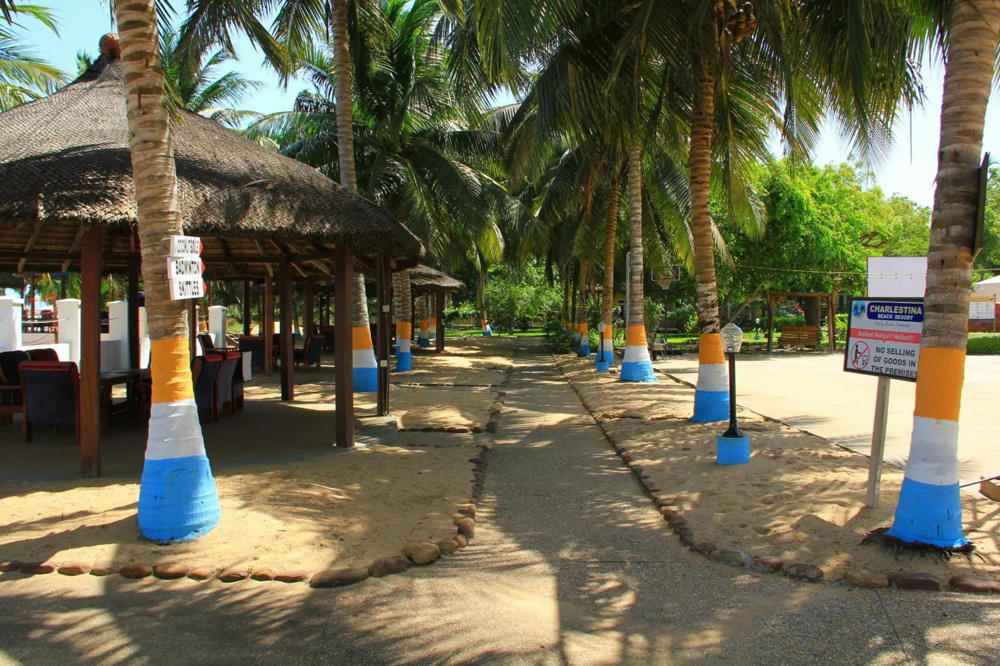 Charlestina Beach Resort Ampeni Екстер'єр фото